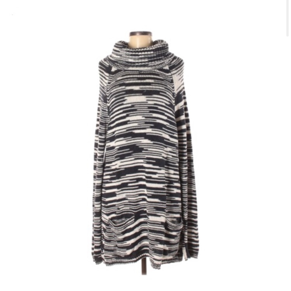 Lucky Brand sweater dress navy and white size M